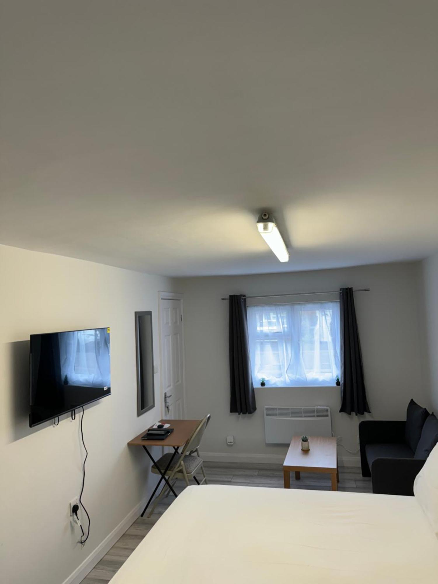 Posh Executive Studio London Thamesmead  المظهر الخارجي الصورة